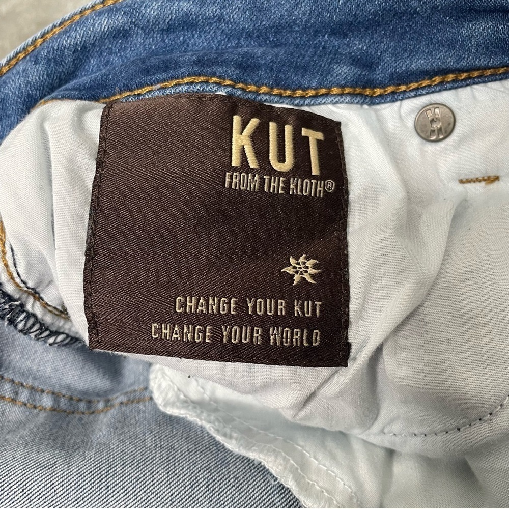 Kut from the Kloth Jeans Size 10 Straight Leg Ankle Distress Light Wash Stretch - Picture 8 of 12